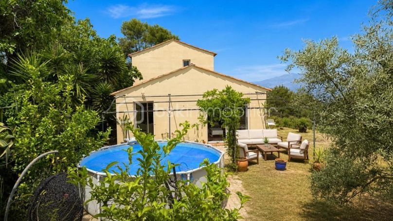 A louer MAISON  4 PIECES 117 M2 BORD DE MER SAINT LAURENT DU VAR