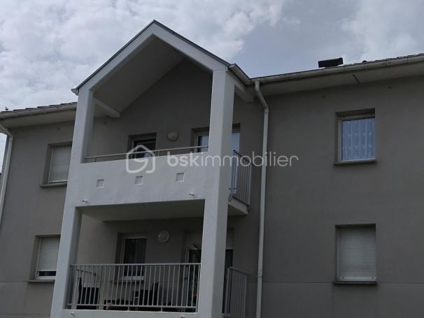 A louer APPARTEMENT T3 58 M2  MAZINGARBE