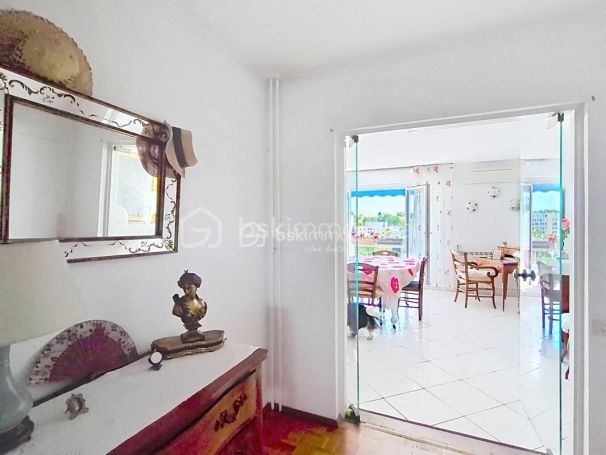 A louer APPARTEMENT T4 104 M2  MONTPELLIER