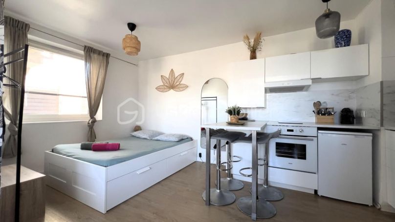 A louer STUDIO  25 M2 BORD DE MER DEAUVILLE