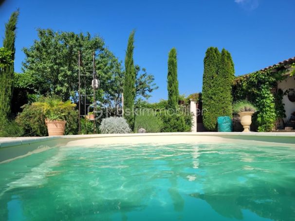 A louer MAISON  6 PIECES 182 M2  MALLEMORT