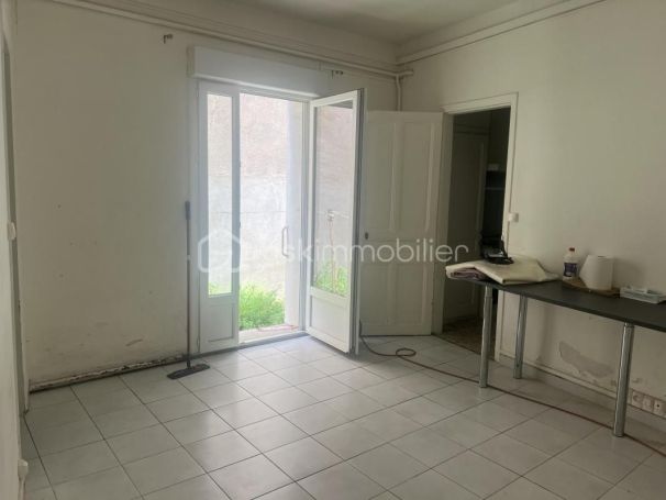 A louer APPARTEMENT T5 65 M2  BEZIERS