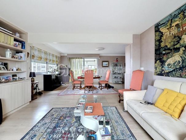 A louer APPARTEMENT T6 147 M2 TERRASSE CAEN