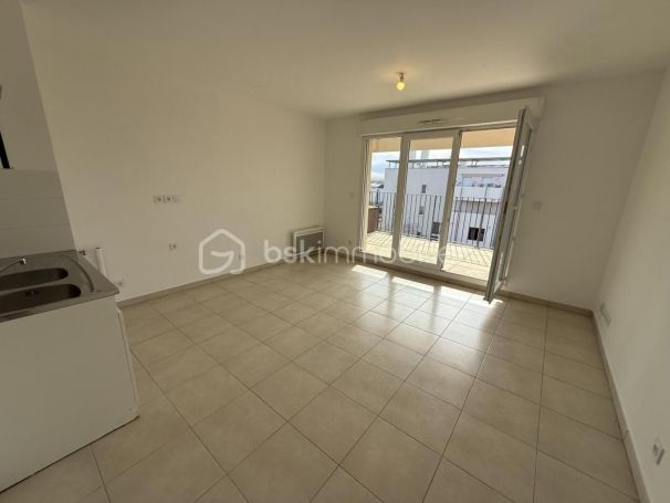A louer APPARTEMENT T2 41 M2 TERRASSE BORD DE MER SETE