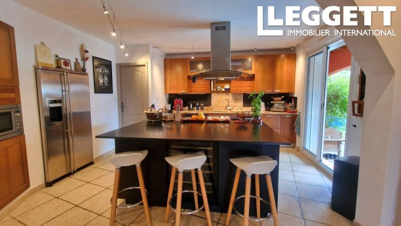A louer MAISON  5 PIECES 190 M2  ESPONDEILHAN