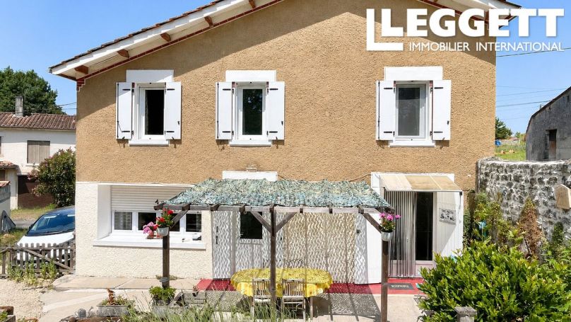 A louer MAISON  DE MAîTRE  GUITINIERES