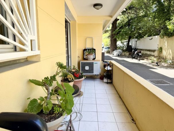 A louer APPARTEMENT T2 30 M2 TERRASSE  MARSEILLE 12EME