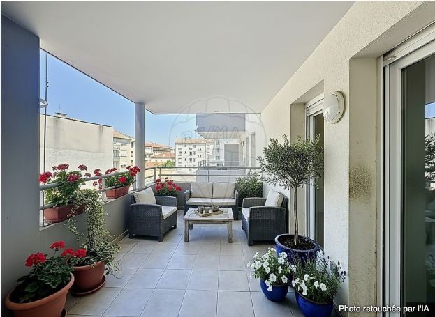 A louer APPARTEMENT T3 56 M2 TERRASSE  NIMES