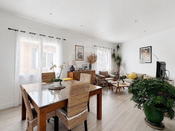 A louer APPARTEMENT T3 71 M2 TERRASSE  NIMES