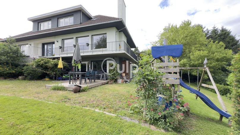 A louer MAISON D'ARCHITECTE BRUAY LA BUISSIERE