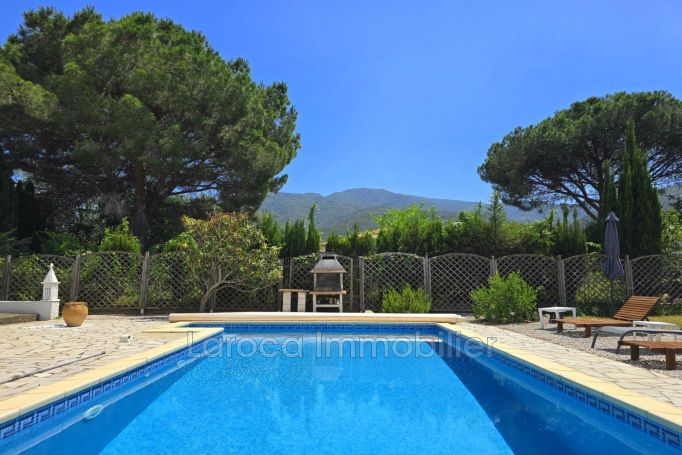 A louer MAISON  6 PIECES 111 M2  LAROQUE DES ALBERES Village