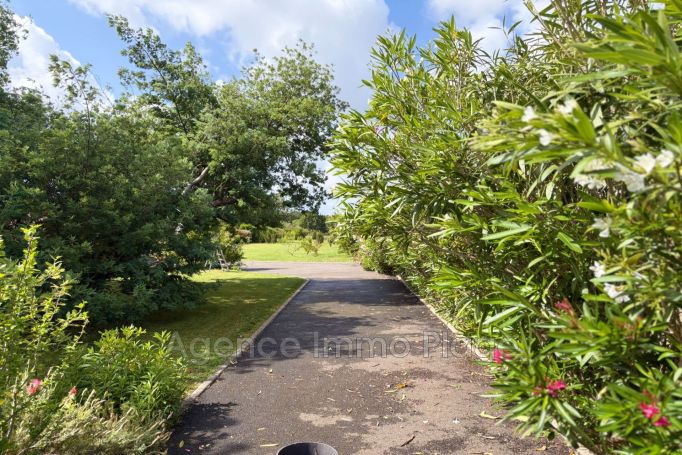A vendre MAISON  3 PIECES 105 M2  SAINT VIVIEN DE MEDOC