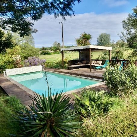 A vendre MAISON  9 PIECES 222 M2  JOSSE