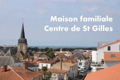 A vendre MAISON 8 PIECES 256 M2 BORD DE MER SAINT GILLES CROIX DE VIE