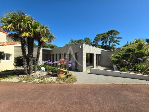 A louer MAISON CONTEMPORAINE BORD DE MER JARD SUR MER