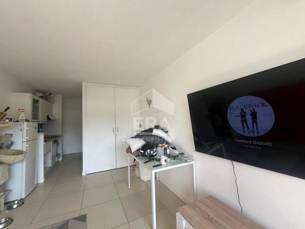 A louer STUDIO  21 M2 TERRASSE BORD DE MER CAGNES SUR MER