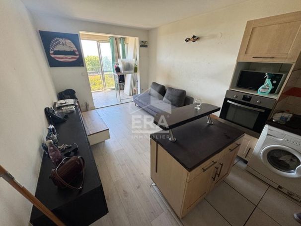 A louer STUDIO 37 M2 VUE MER SAINT LAURENT DU VAR