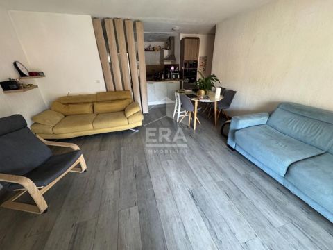 A louer APPARTEMENT T4 77 M2 BORD DE MER CAGNES SUR MER