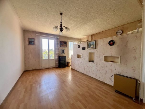 A louer APPARTEMENT T3 48 M2  MARSEILLE 4EME