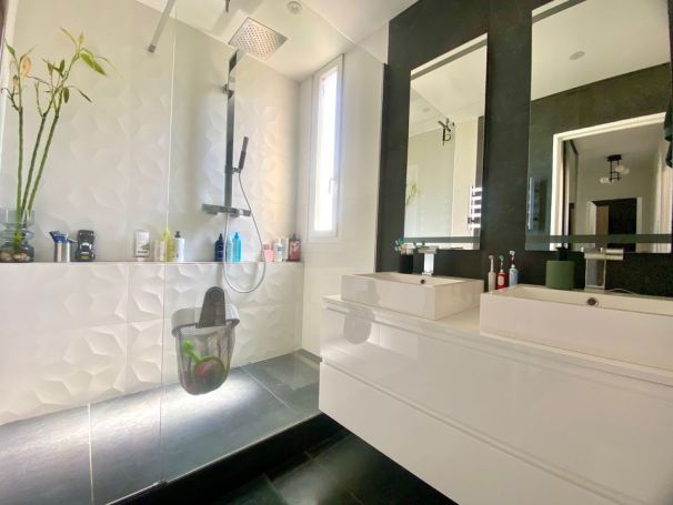 A louer APPARTEMENT T4 79 M2 MARSEILLE 13EME