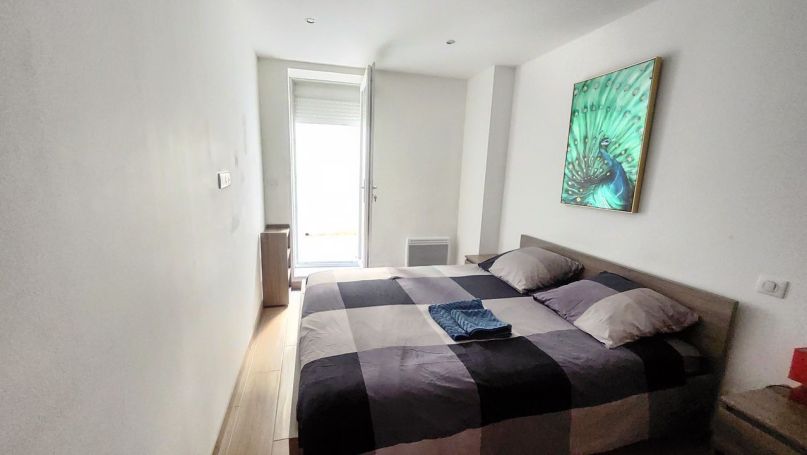 A louer APPARTEMENT NEUF T3 51 M2 BORD DE MER LA CIOTAT