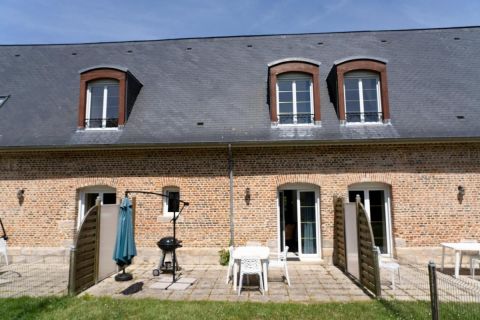 A vendre LONGèRE 3 PIECES 50 M2 BORD DE MER SAINT VALERY EN CAUX