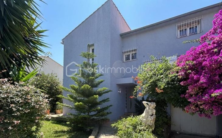 A louer MAISON  6 PIECES 181 M2  PERPIGNAN