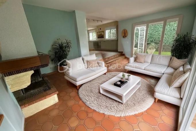 A louer MAISON  6 PIECES 181 M2  PERPIGNAN