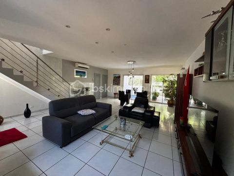 A louer MAISON 5 PIECES 148 M2 BORD DE MER AGDE