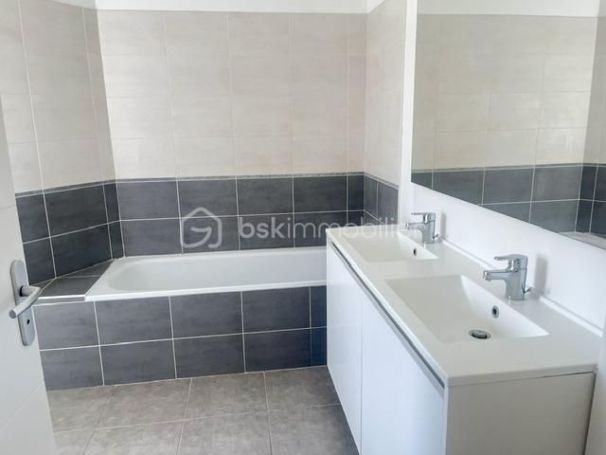A louer APPARTEMENT T4 67 M2 TERRASSE  MONTPELLIER