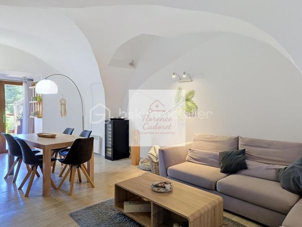 A louer MAISON  DE MAîTRE  POUGNADORESSE