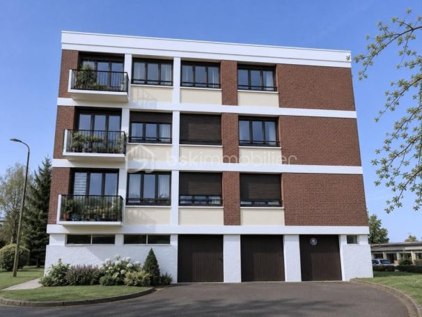 A louer APPARTEMENT T5 93 M2  AMIENS
