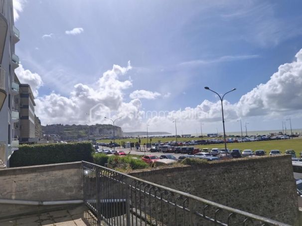 A louer APPARTEMENT T3 48 M2 TERRASSE PIEDS DANS L'EAU DIEPPE