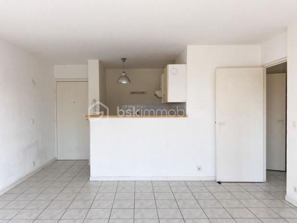 A louer APPARTEMENT T3 52 M2  BORDEAUX
