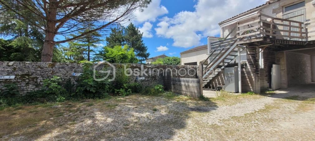 A louer APPARTEMENT T2 32 M2 TERRASSE BORD DE MER SAUJON