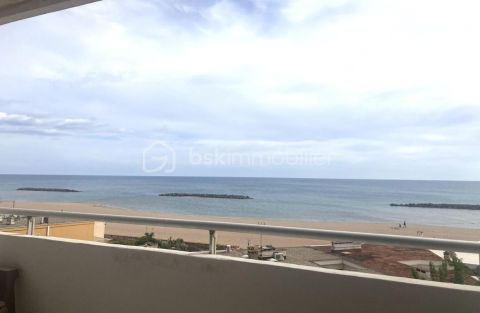 A louer APPARTEMENT DUPLEX T4 57 M2 TERRASSE PIEDS DANS L'EAU VALRAS PLAGE