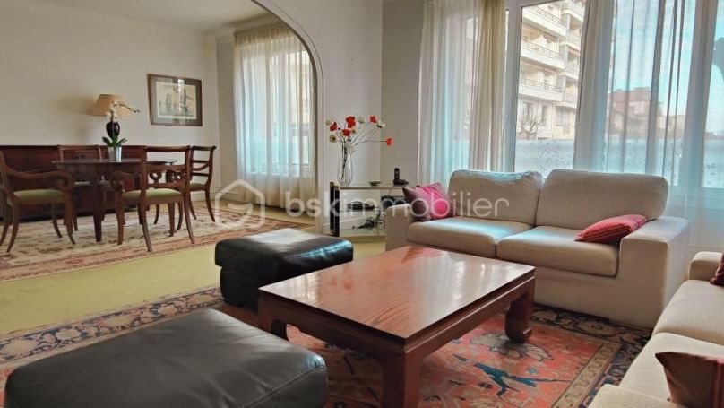A louer APPARTEMENT DE PRESTIGE T5 116 M2 BORD DE MER BIARRITZ