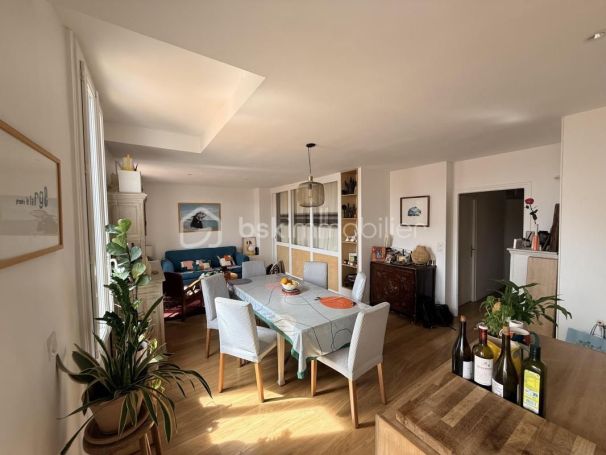 A louer APPARTEMENT T4 100 M2 BORD DE MER SETE