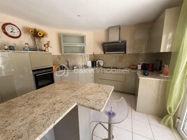 A louer MAISON  5 PIECES 220 M2 BORD DE MER BIGANOS
