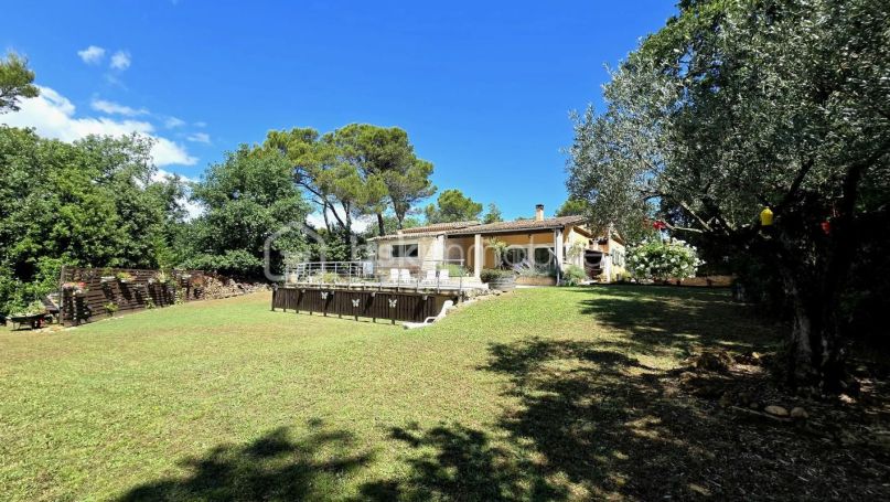 A louer MAISON  6 PIECES 174 M2  PONT SAINT ESPRIT