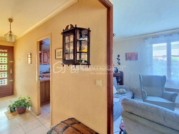 A louer MAISON  5 PIECES 88 M2  SAINT GELY DU FESC