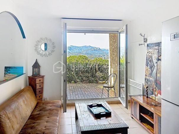 A louer APPARTEMENT T2 28 M2 TERRASSE VUE MER LA SEYNE SUR MER