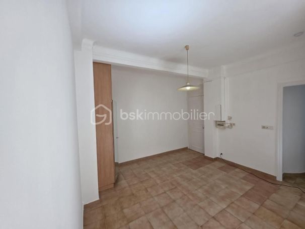 A louer APPARTEMENT T2 40 M2 BORD DE MER NICE