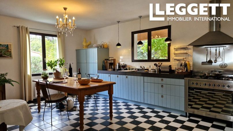 A louer MAISON  6 PIECES 192 M2  LA LIVINIERE