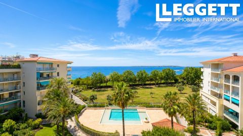 A louer APPARTEMENT T2 31 M2 TERRASSE VUE MER ANTIBES