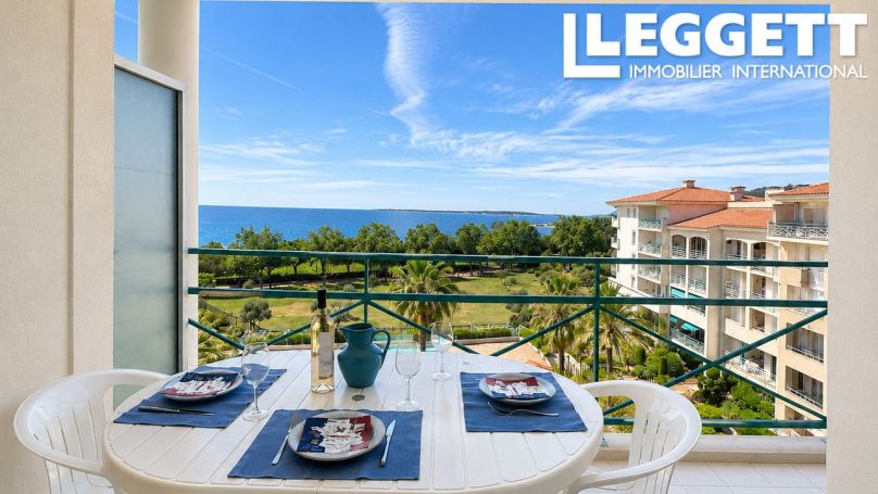 A louer APPARTEMENT T2 31 M2 TERRASSE VUE MER ANTIBES