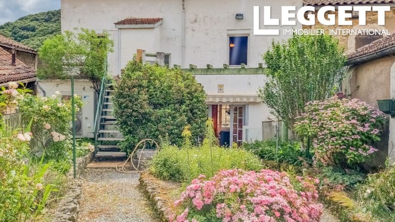 A louer MAISON  DE MAîTRE  RIOLS