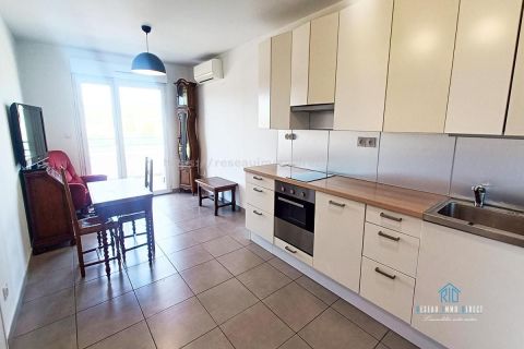 A louer APPARTEMENT T2 35 M2 TERRASSE BORD DE MER LA LONDE LES MAURES