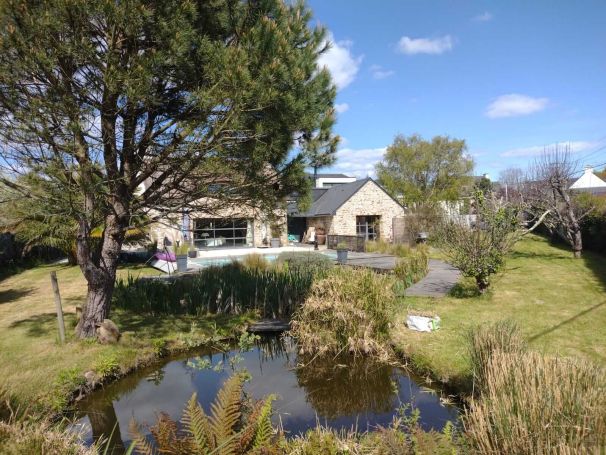 vente Baden, propriété de caractère en pierre sous chaume