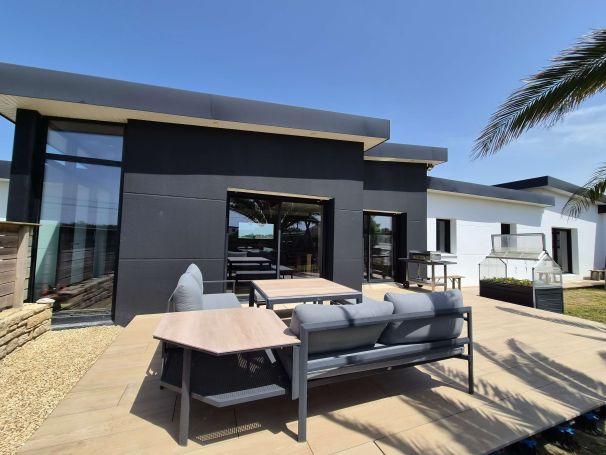 A vendre Belle maison contemporaine 7 pieces 500 metres de la plage Guisseny